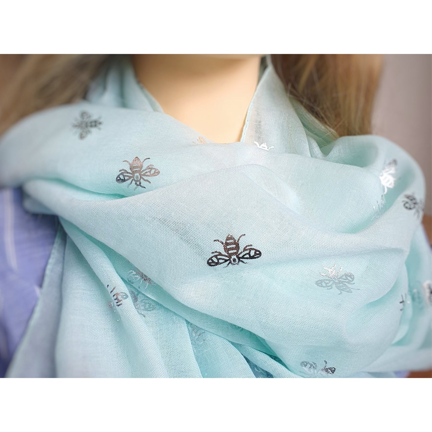 Bee Scarf - Aqua