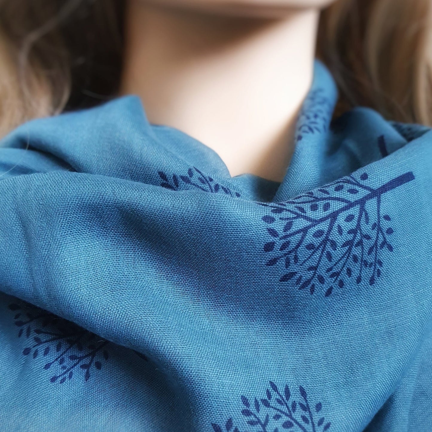 Mulberry Tree Scarf - Teal