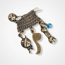 Load image into Gallery viewer, Knitting Lover Brooch Bronze
