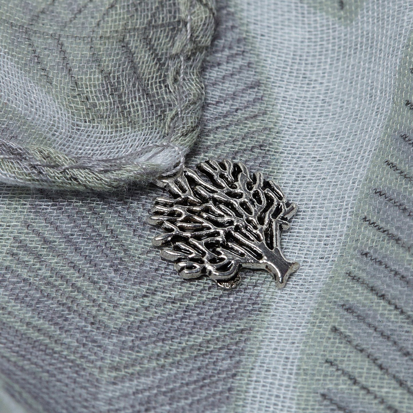 Leafy Print Scarf Gift Box Green