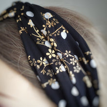 Load image into Gallery viewer, Twist Knot Headband Black Gold
