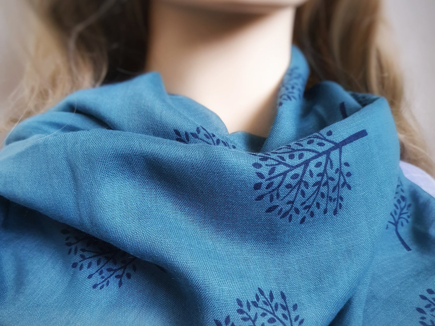 Mulberry Tree Scarf - Teal