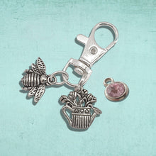 Load image into Gallery viewer, Bee Watering Can Bag Clip Silver
