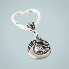 Load image into Gallery viewer, Celtic Horse Keyring Silver
