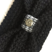 Load image into Gallery viewer, Crochet Headband Black
