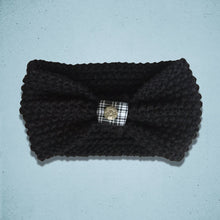 Load image into Gallery viewer, Crochet Headband Black
