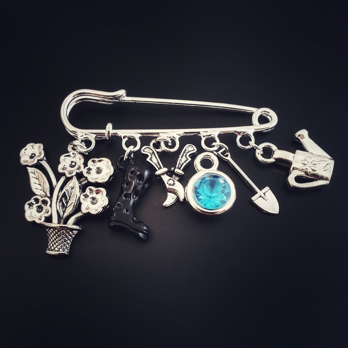 Gardeners Brooch Silver