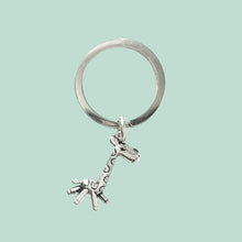 Load image into Gallery viewer, Giraffe Keyring Silver
