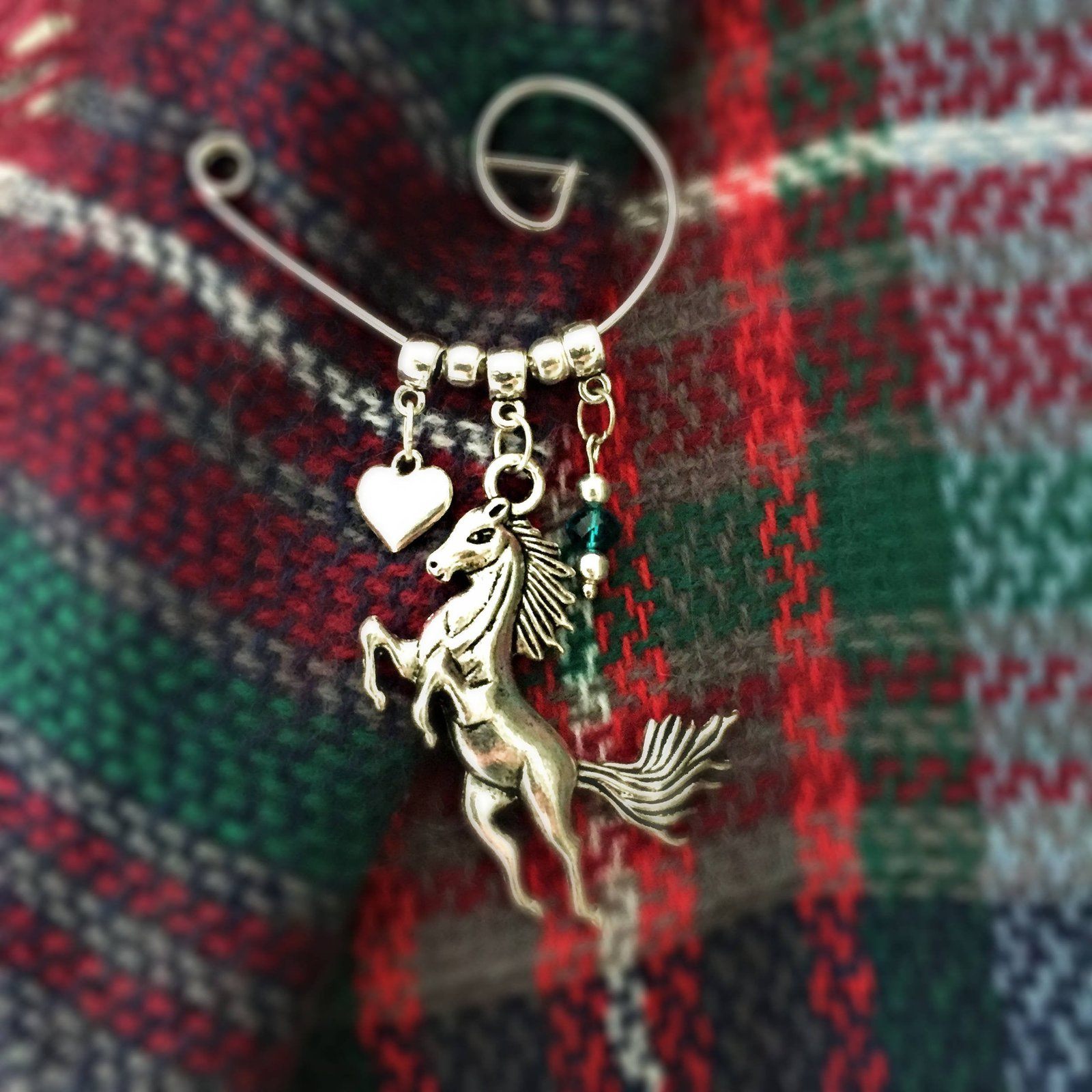 Horse Swirl Brooch Silver