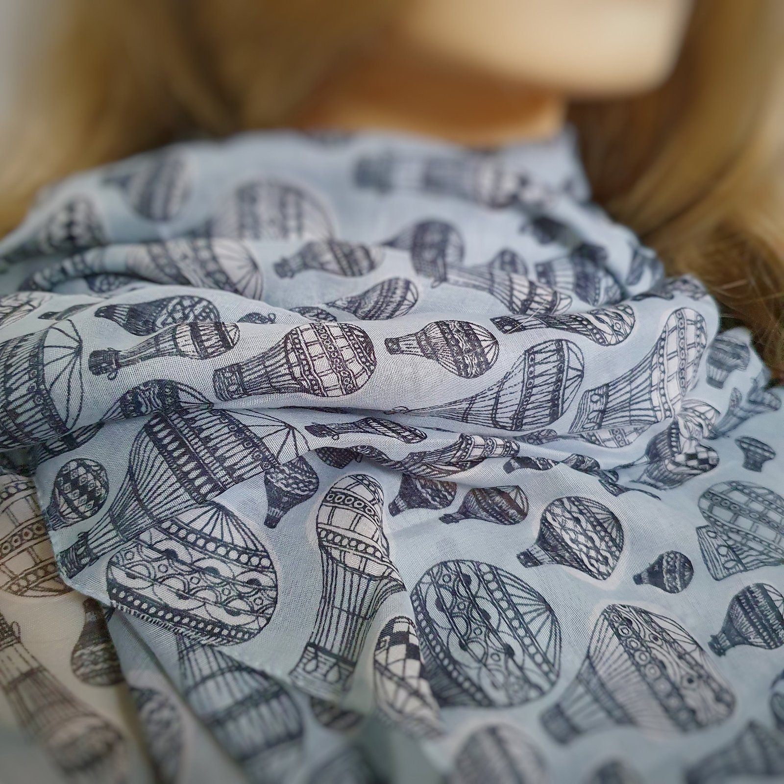 Hot Air Balloon Scarf Light Green