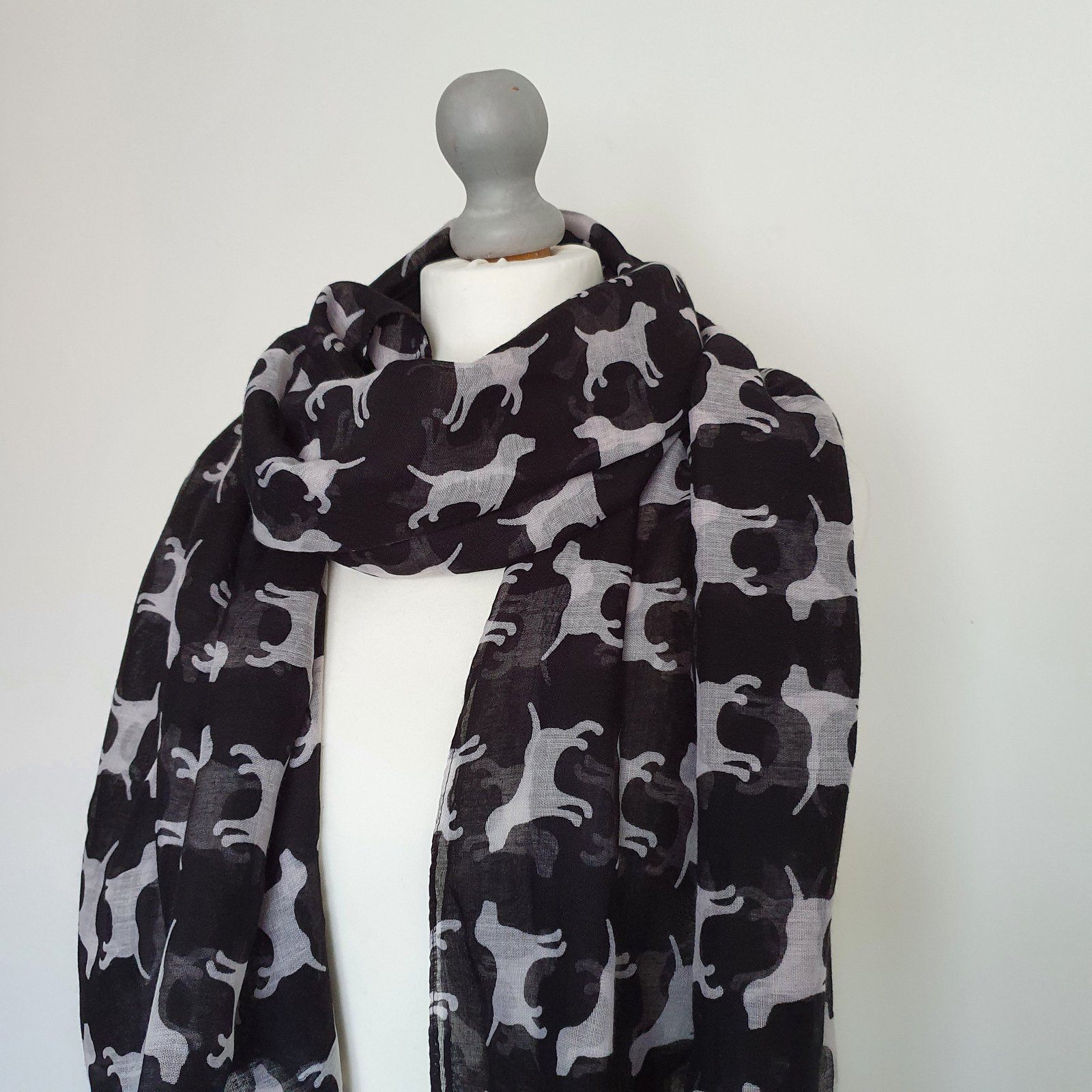 Labrador Scarf Black
