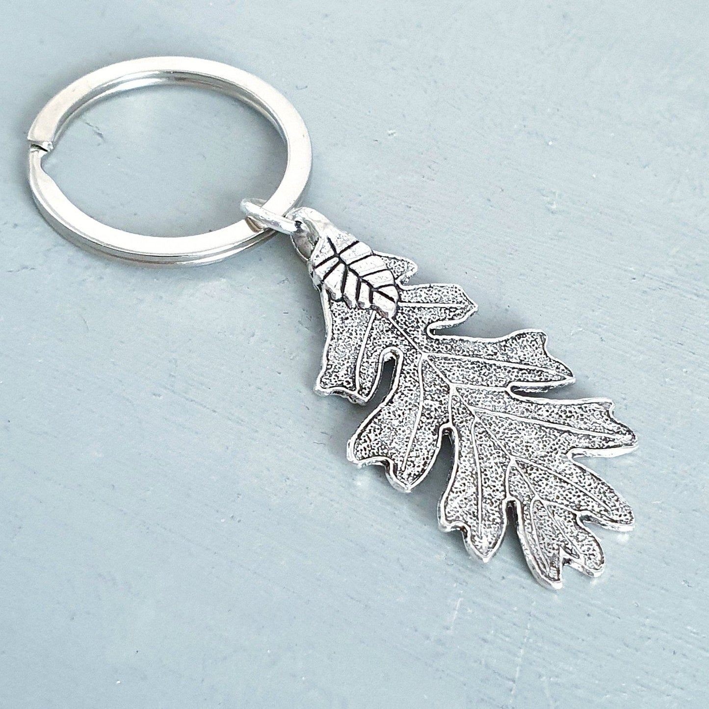 Oak Leaf Keyring Silver