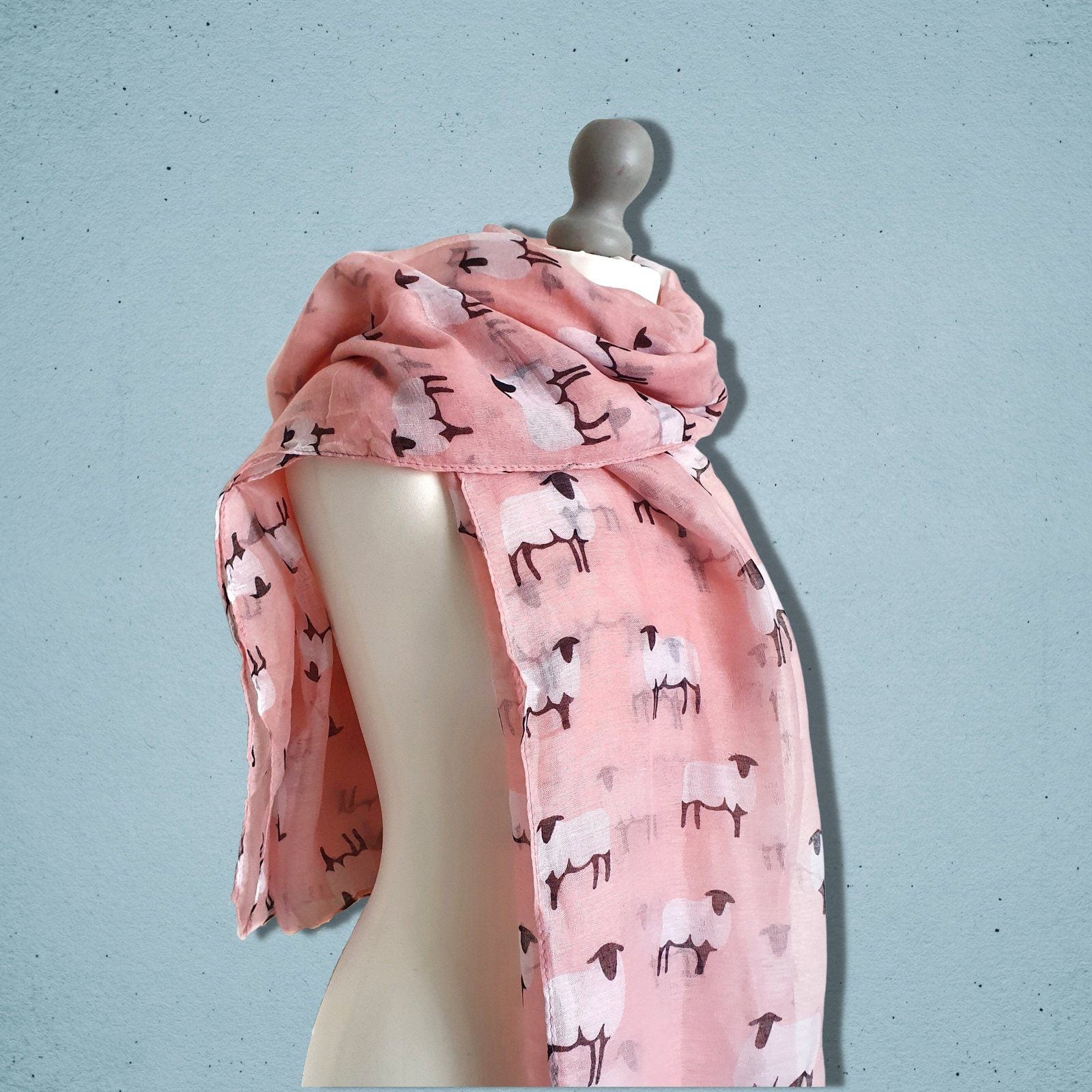 Sheep Scarf Light Pink