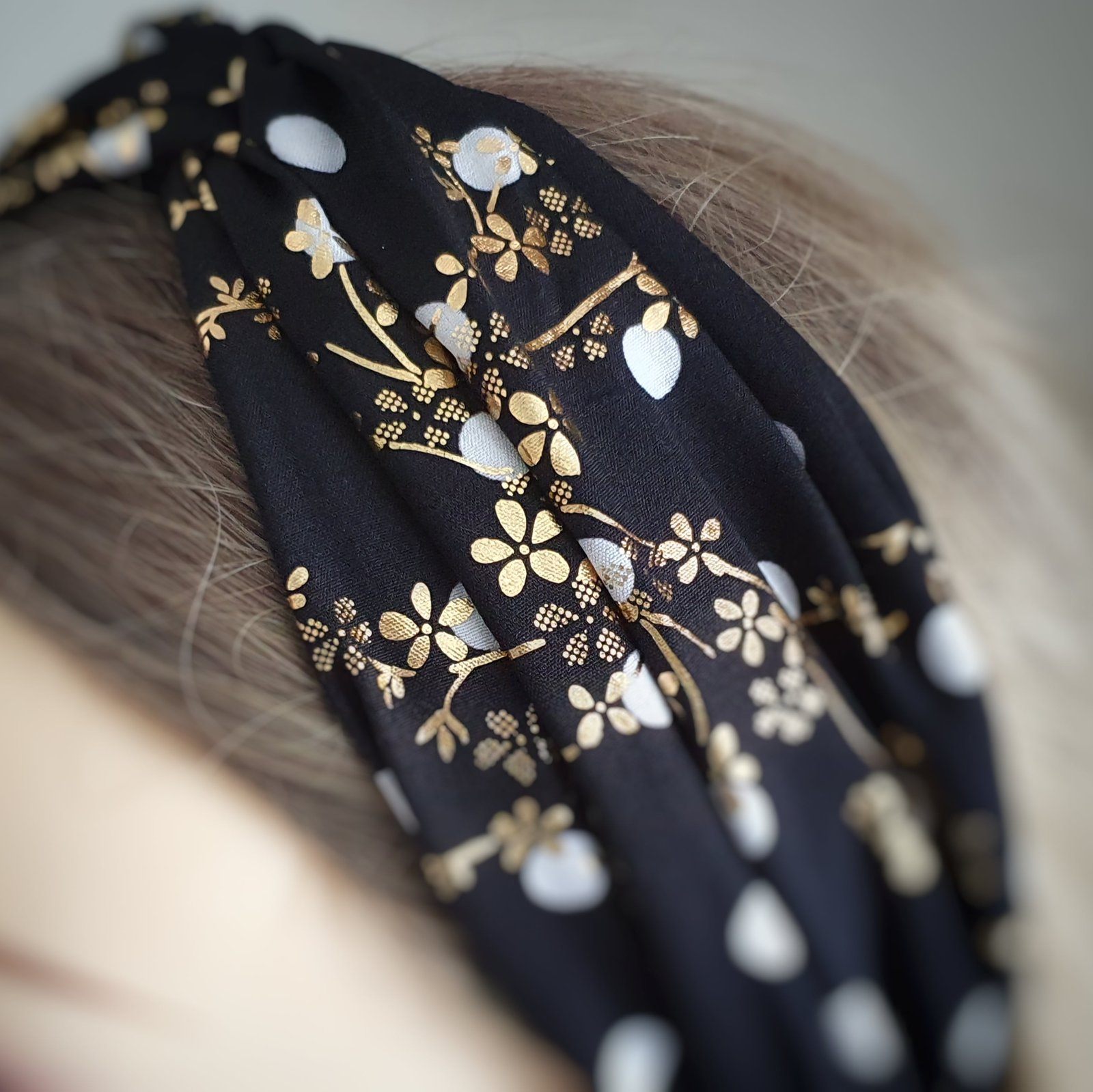 Twist Knot Headband Black Gold