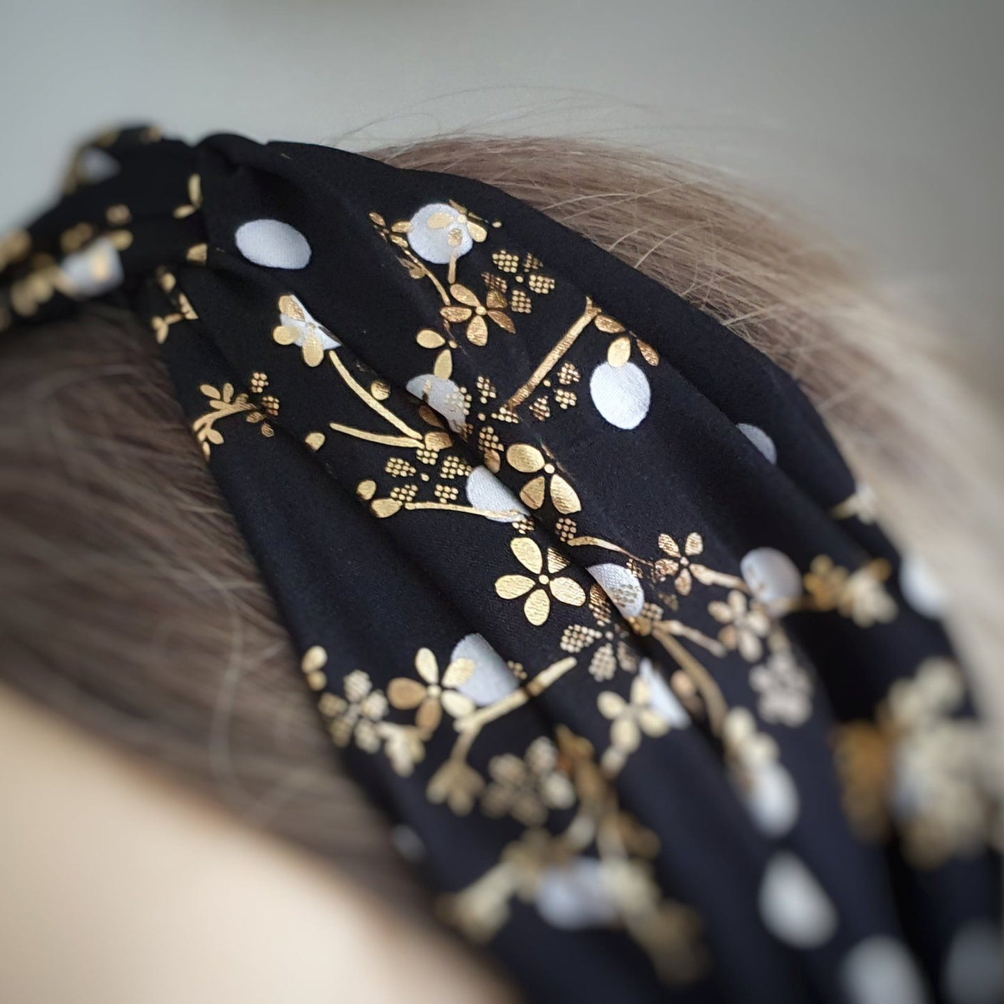 Twist Knot Headband Black Gold
